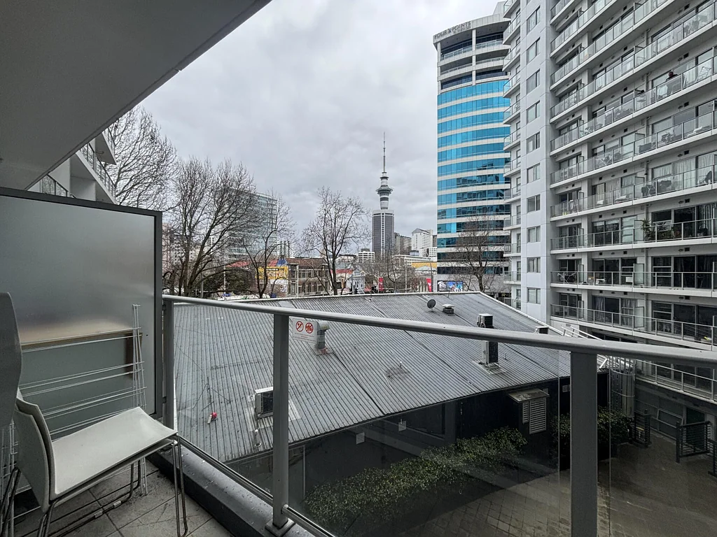 2 Bedrooms Apartment in Auckland Central