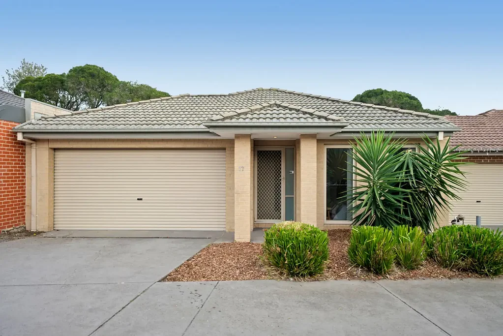 17/105 McMahons Road, Frankston, VIC 3199