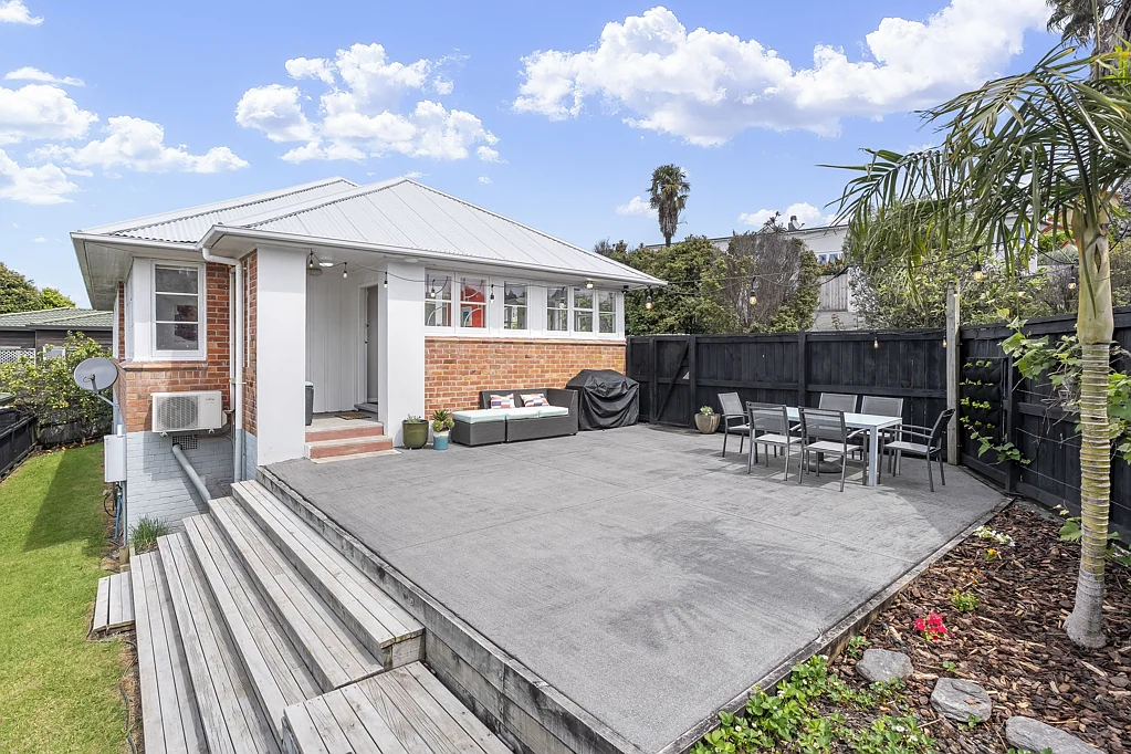 8 Wahanui Road, Greenlane, Auckland City, Auckland