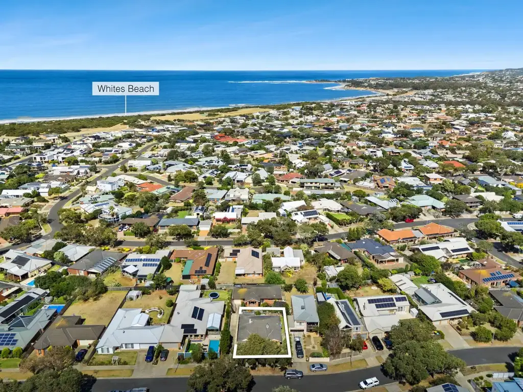 8 Boscarne Avenue, Torquay, VIC 3228