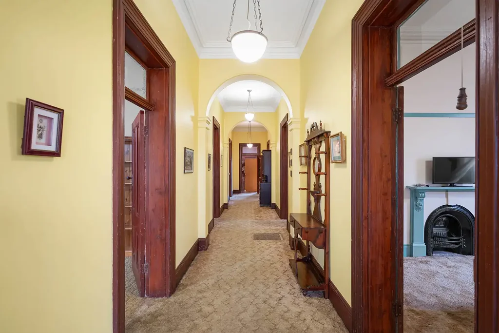 121 Clinton Street, Goulburn, NSW 2580