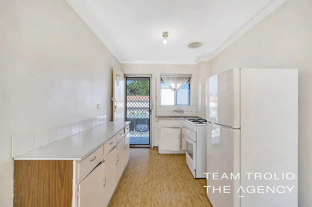37/303 Harborne Street, Glendalough, WA 6016