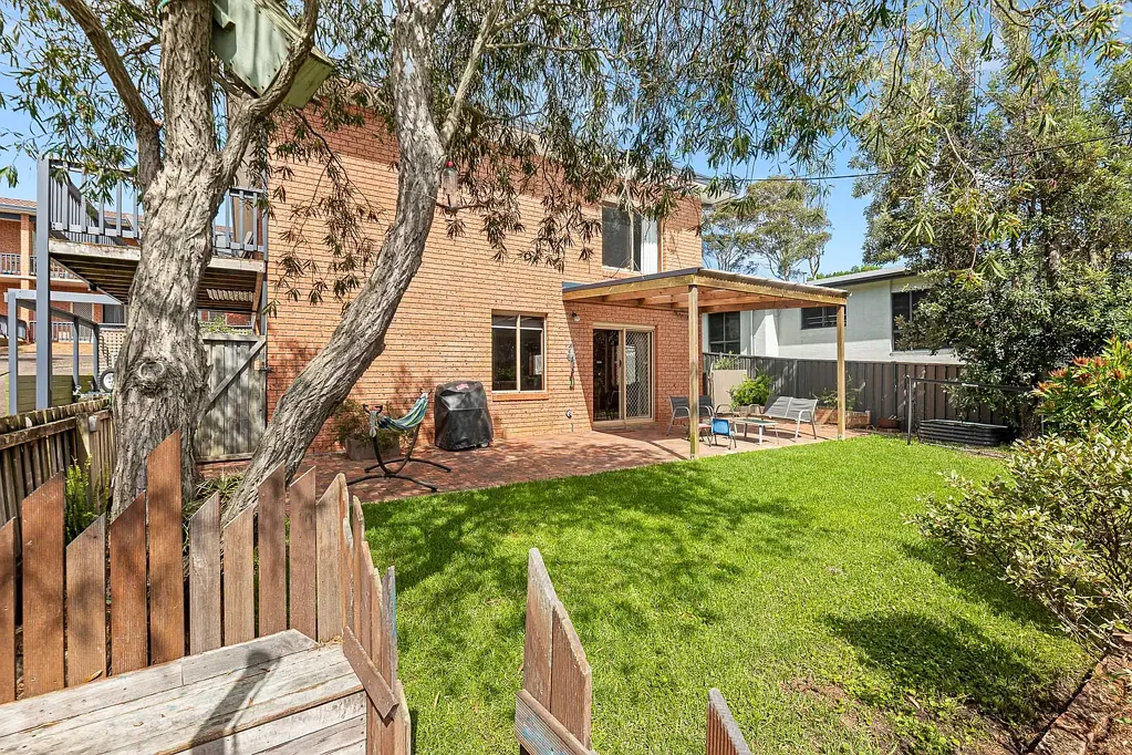 Bermagui 3 Bedroom Front Row Living