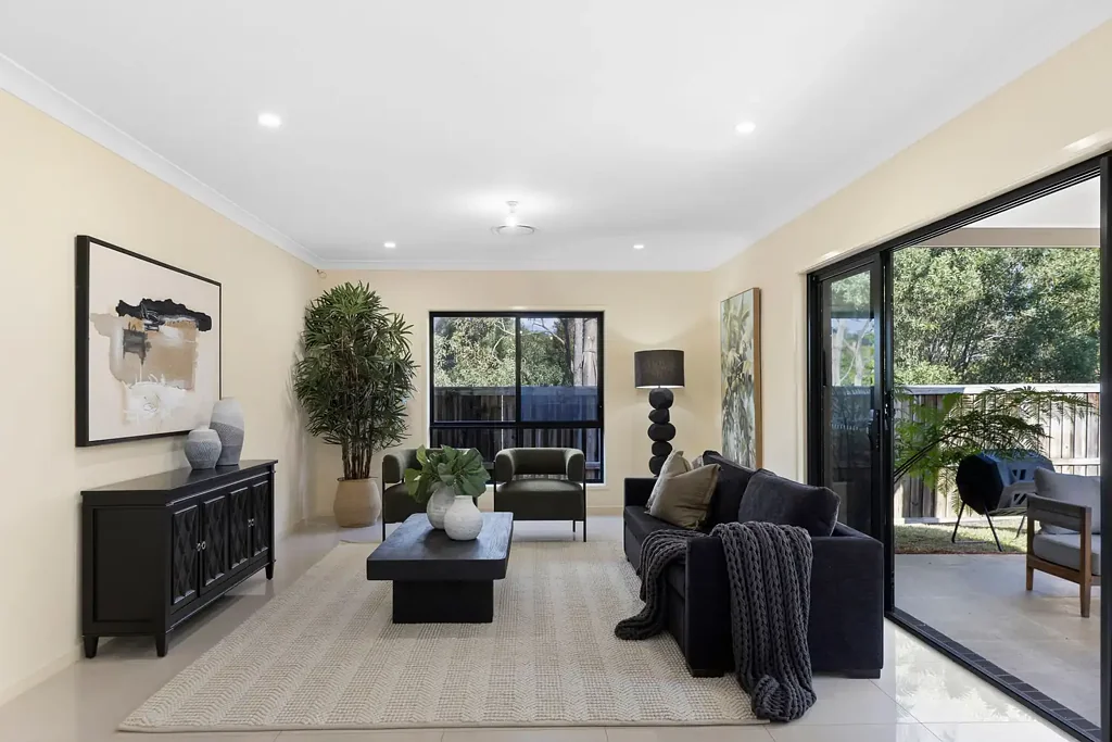 Upper Kedron 5 Bedroom Spacious Family Living in a Peaceful, Leafy Setting