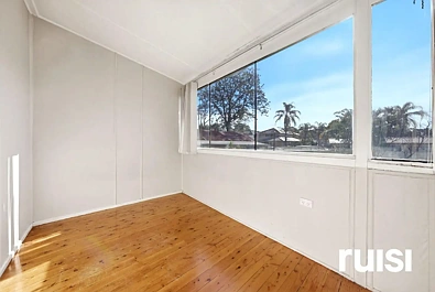 13 Reserve Street, Smithfield, NSW 2164, 4 slaapkamers, 1 badkamers, House