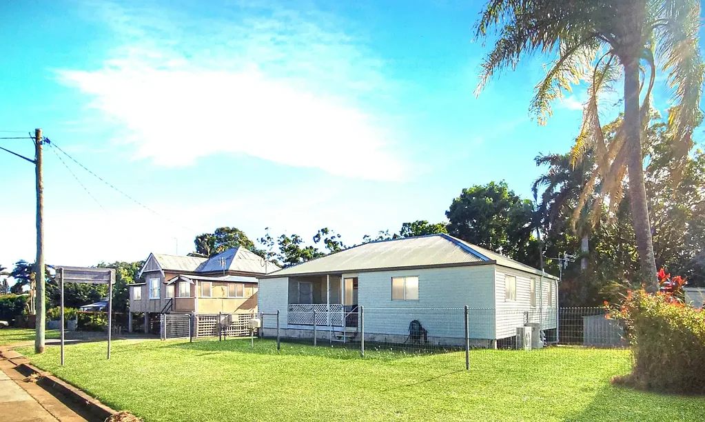 Bundaberg South 3Habitaciones Prime Bundaberg location, Investors dream with excellent rental return - Contract crashed due to finance!