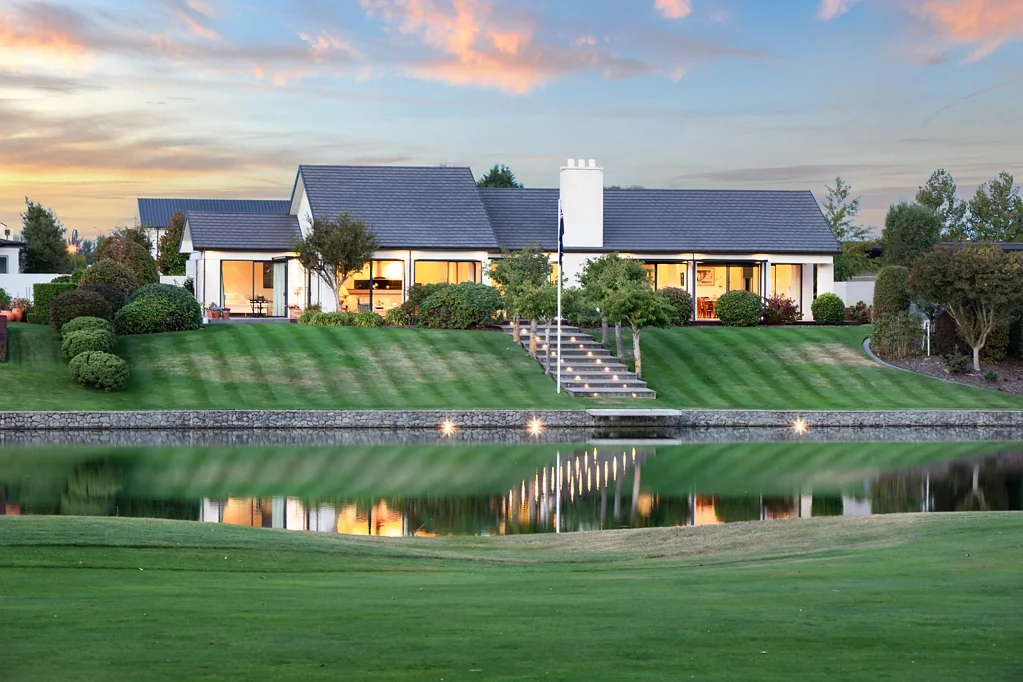 Luxury Waterfront Living At Clearwater Resort