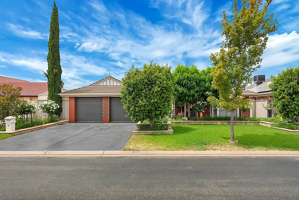 14 Rosecombe Place, Parafield Gardens, SA 5107
