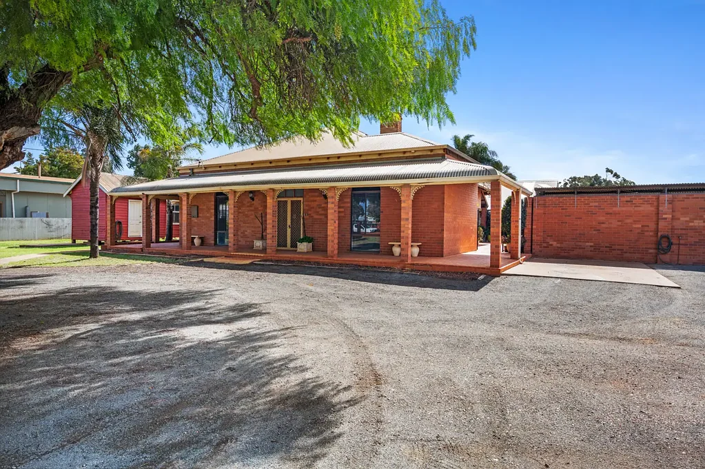 251 Burt Street, Victory Heights, WA 6432