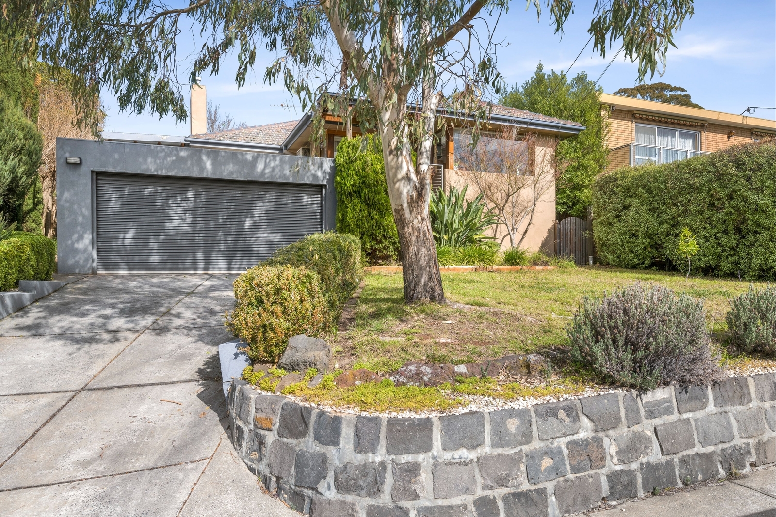 221 MASCOMA ST, STRATHMORE VIC 3041, 0 Schlafzimmer, 0 Badezimmer, House