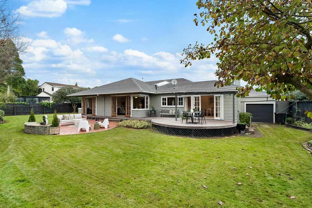 Epsom 4 Bedroom A classic Epsom bungalow on a generational scale