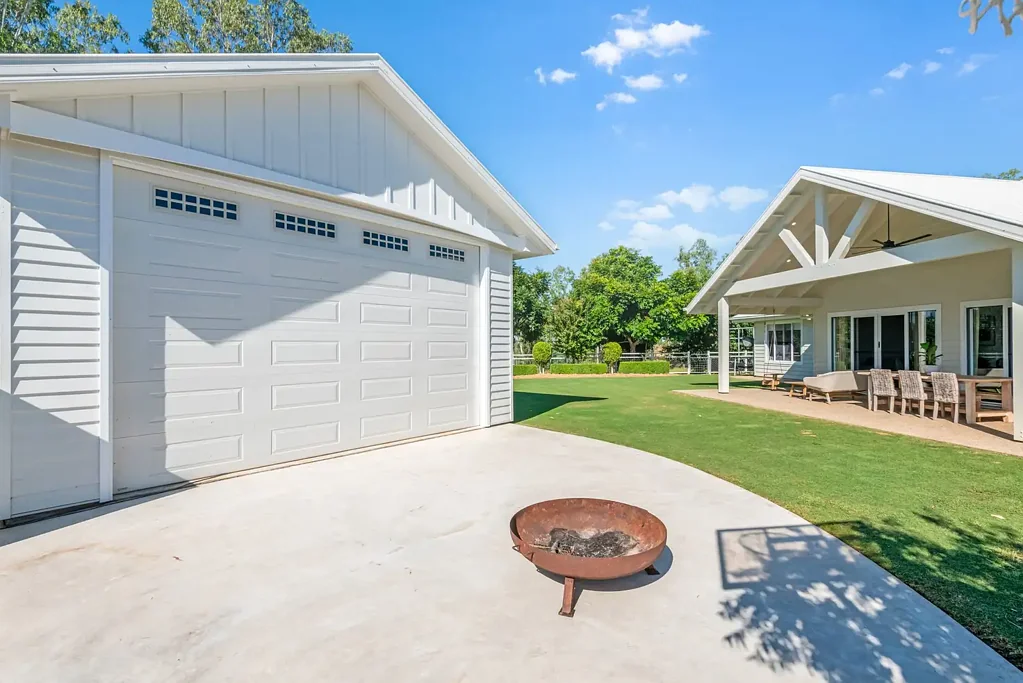21 Canterbury Road, Emerald, QLD 4720