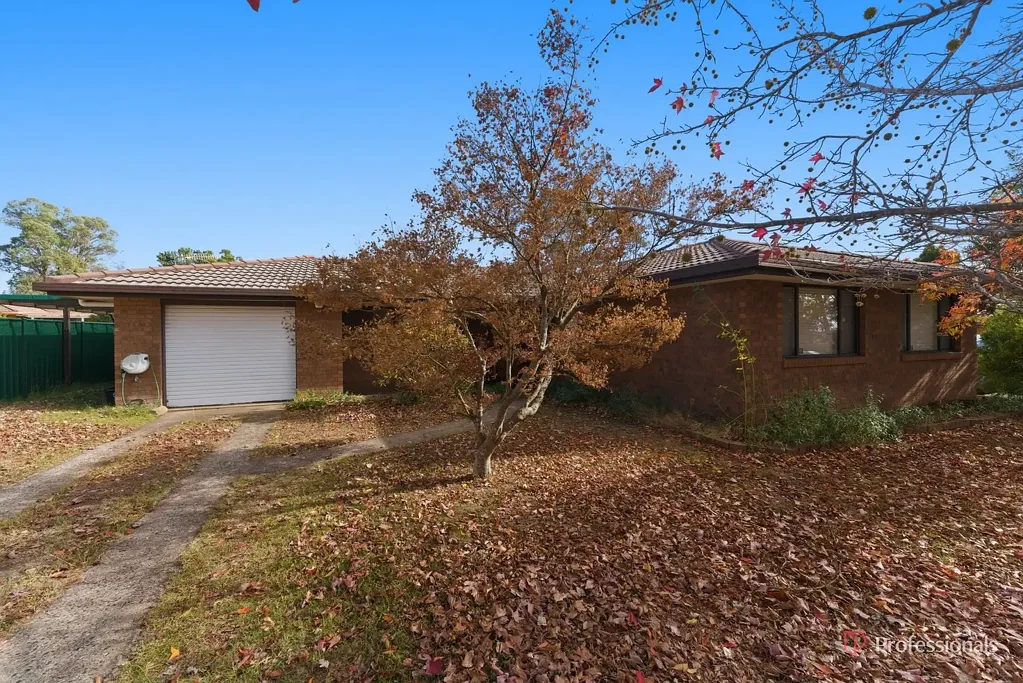 SPACIOUS RENOVATED FAMILY HOME IN QUIET SOUTH HILL CUL-DE-SAC