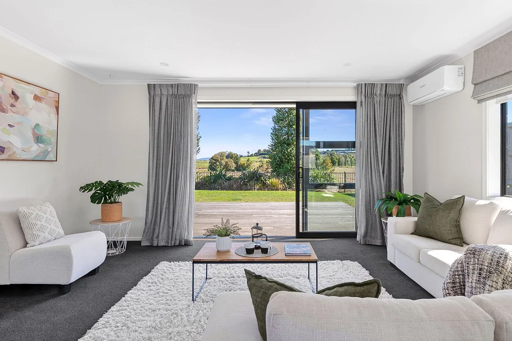 Kihikihi 4Moenga Easy-care, Modern Living with Rural Views!