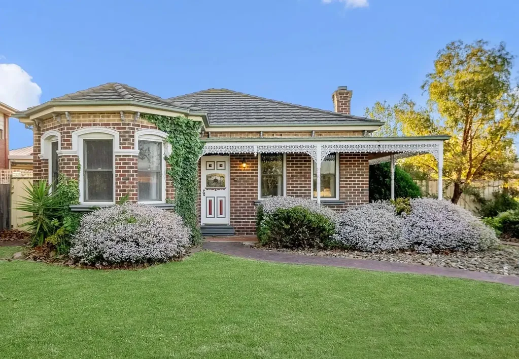 White Knight Estate Agents presents ' Perfect Family Home ' in Hillside