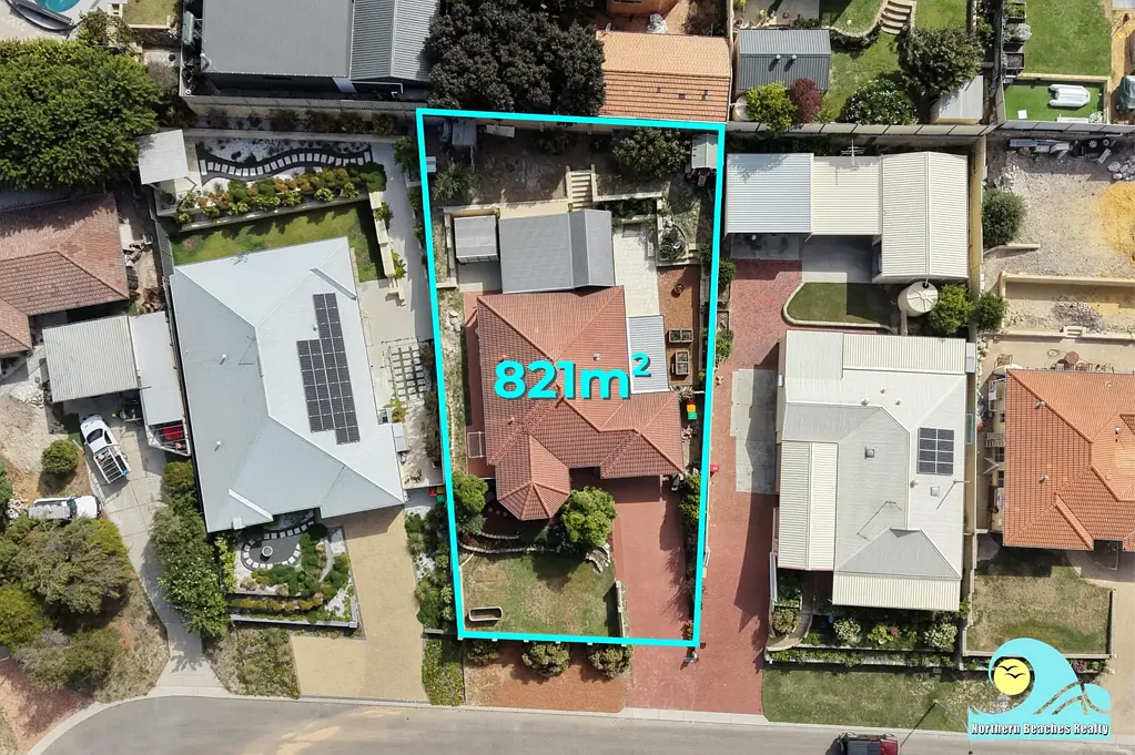 Two Rocks 4Moenga FULLY RENOVATED COASTAL ENTERTAINER ON A HUGE 821SQM BLOCK