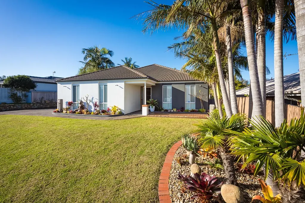 Tura Beach 3 Bedroom COASTAL COMFORT & CUL-DE-SAC CHARM