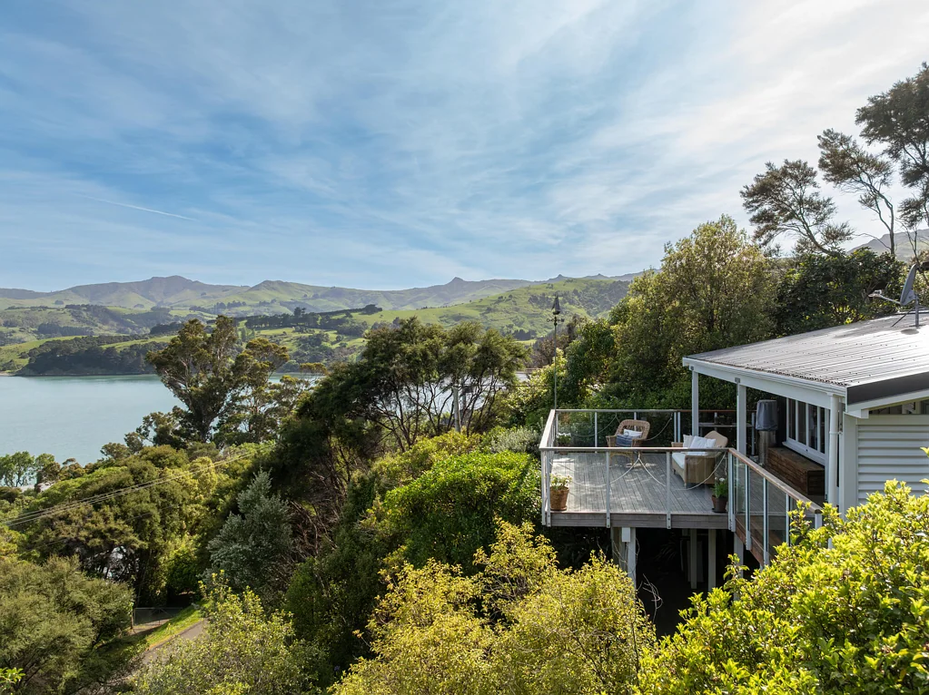Takamatua 2Kwarto An upgraded sanctuary with stunning harbour views