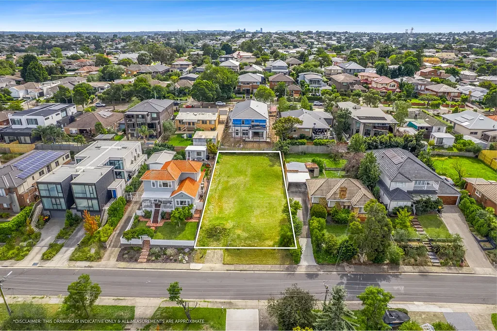 Mount Waverley 黄金宅地708㎡ 朝北后院 享湿地景致 优质学区环绕 交通便利 梦想家园蓝图 Grand Potential in Prime Location