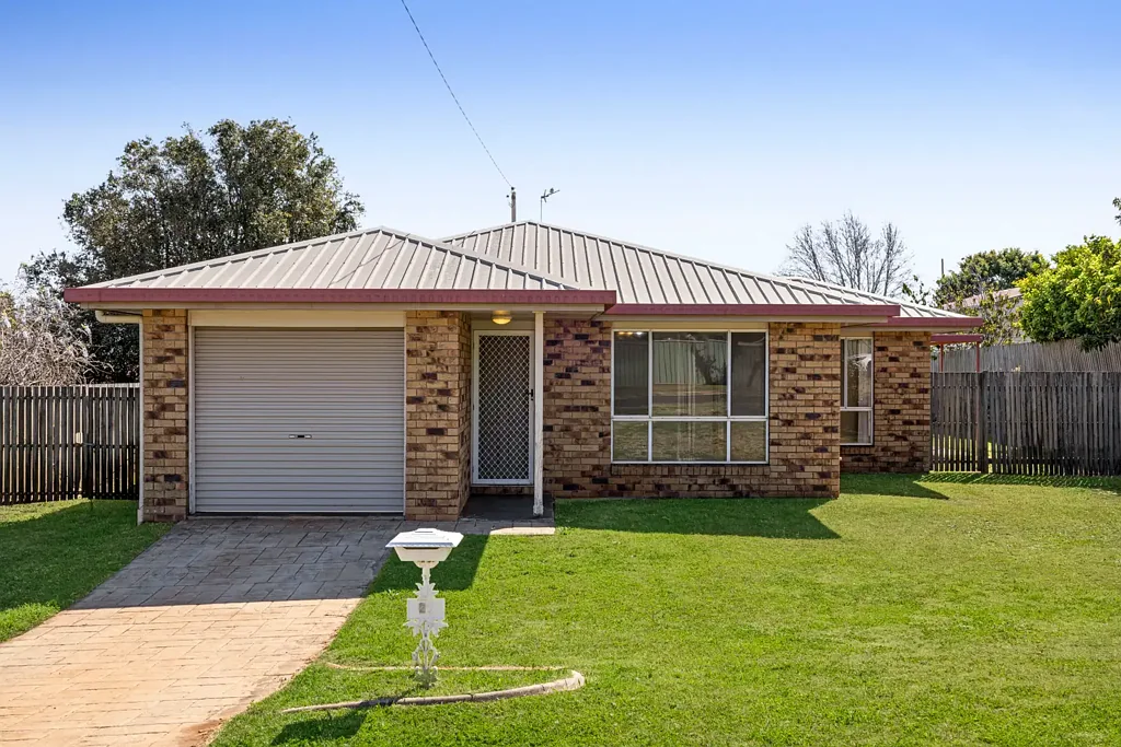 Harristown 3બેડરૂમ Solid Brick Home with Fantastic Growth Potential