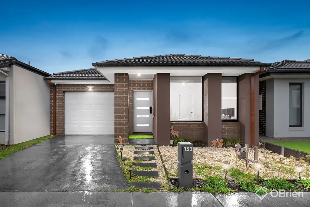 153 Carnival Boulevard, Berwick, VIC 3806
