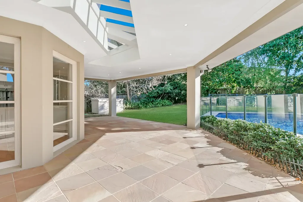 Well Appointed Executive Residence