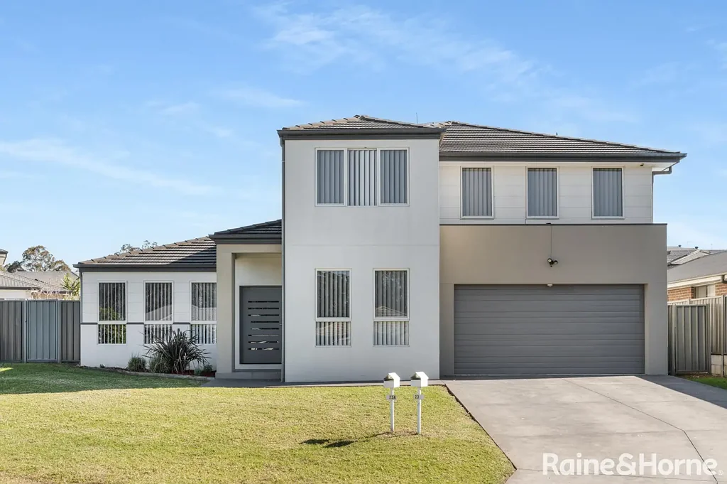 South Nowra 7ห้องนอน Two Self-Contained Residences on One Title