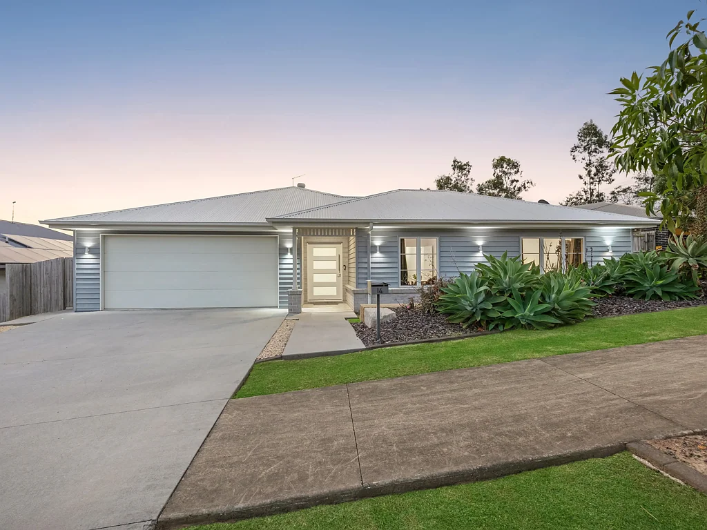 14 Kambu Close, Karalee, QLD 4306