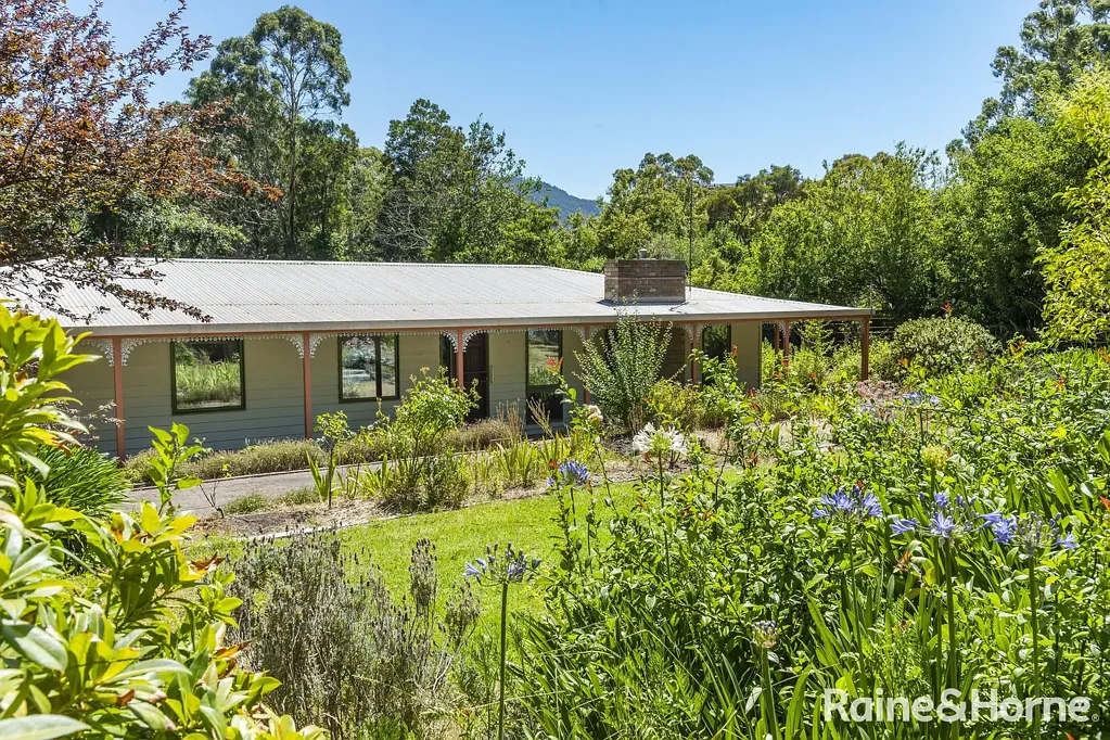 36 English Street, Macedon, VIC 3440