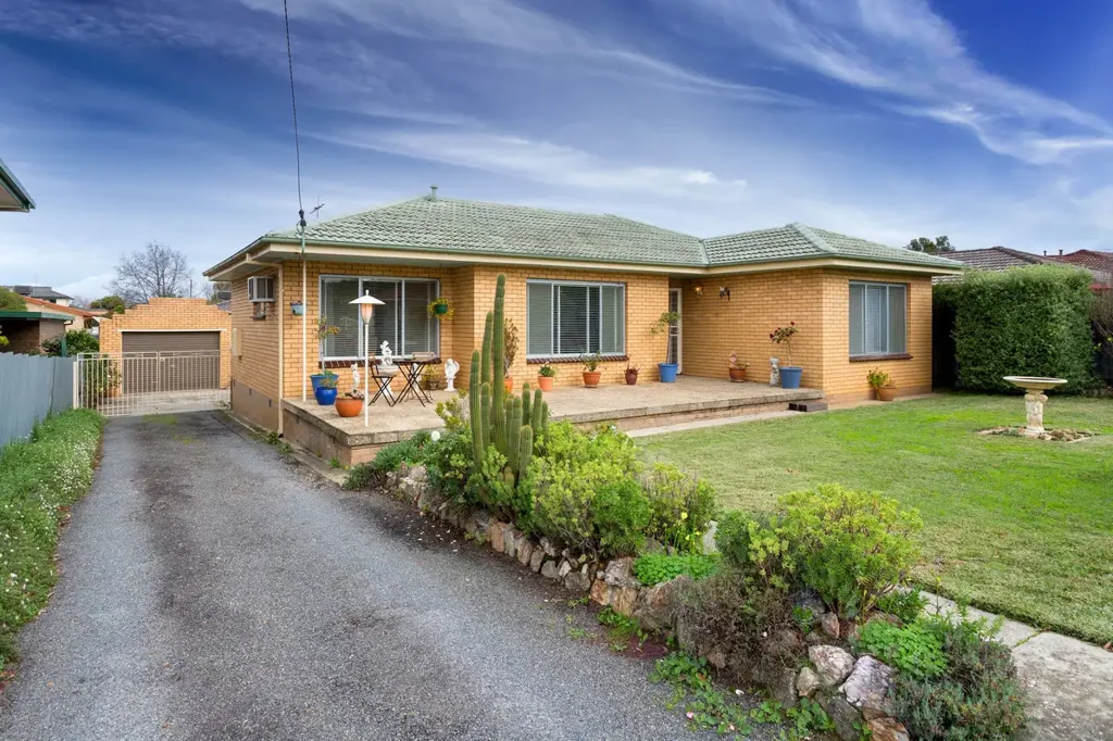 557 Cattlin Avenue, North Albury, NSW 2640