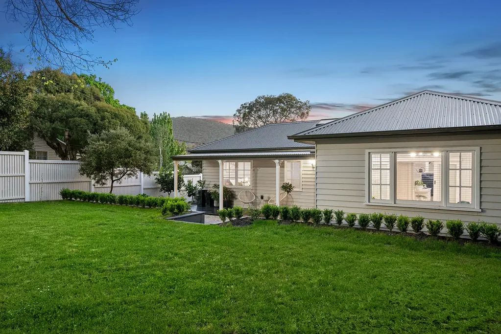 1242 Mountain Highway, The Basin, VIC 3154