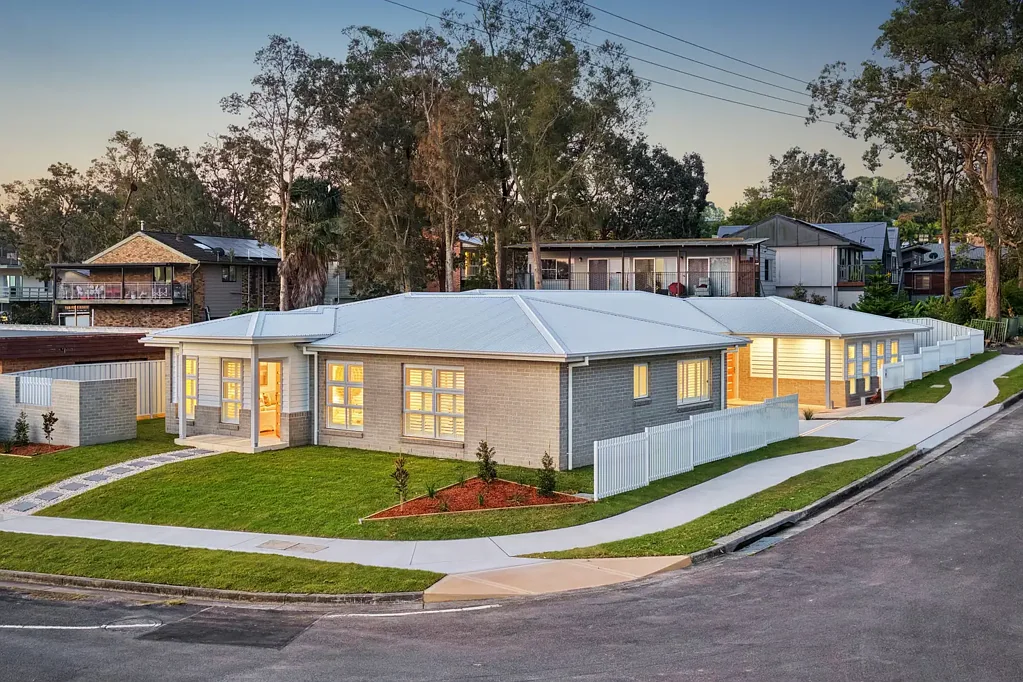 Lake Munmorah 3બેડરૂમ Brand new three bedroom Torrens title duplex