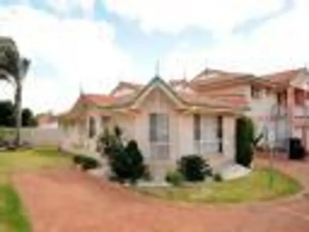Three bed, three bath unit in convenient location