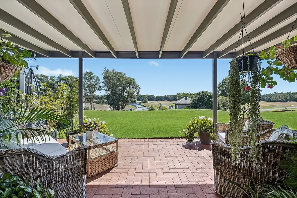 Salamander Bay 1 Bedroom Views over the course