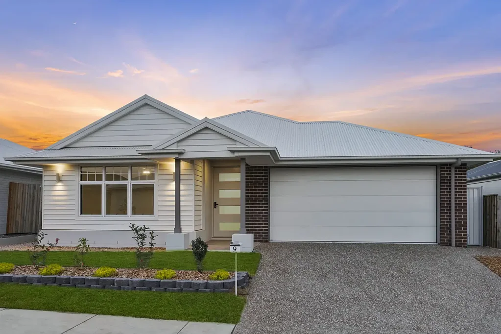 White Rock 4Kwarto Brand New Family Home in Montview