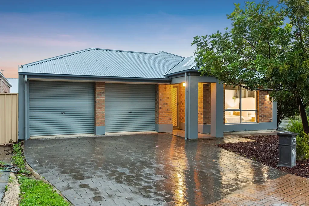 Seaford Meadows 3 Slaapkamer Welcome to Your New Place, Offering Contemporary Comfort in a Coastal Setting