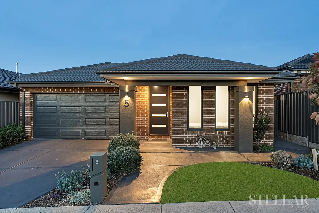5 Niseko Crescent, Pakenham, VIC 3810