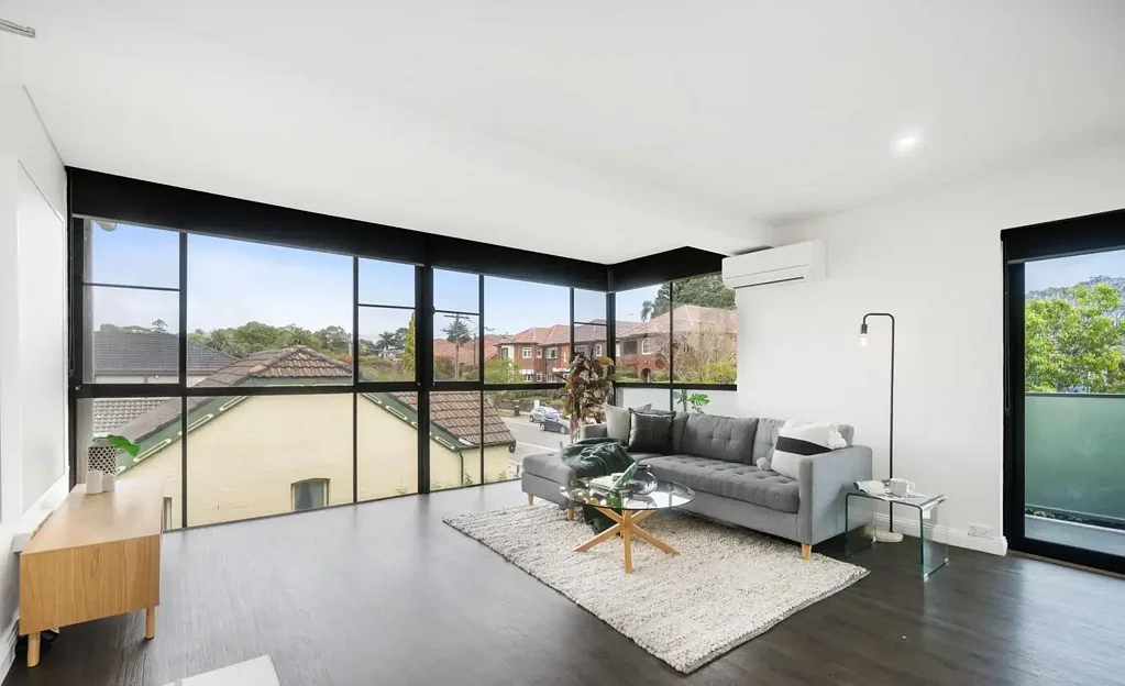Bright Modern Two Bedroom Unit in the Heart of Haberfield