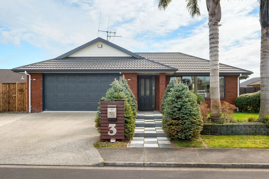 Rototuna North 3房  Solid, Smart & Secure - Brick Living in Rototuna