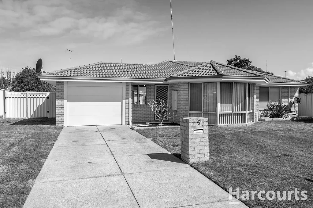 5 Augusta Mews, Meadow Springs, WA 6210