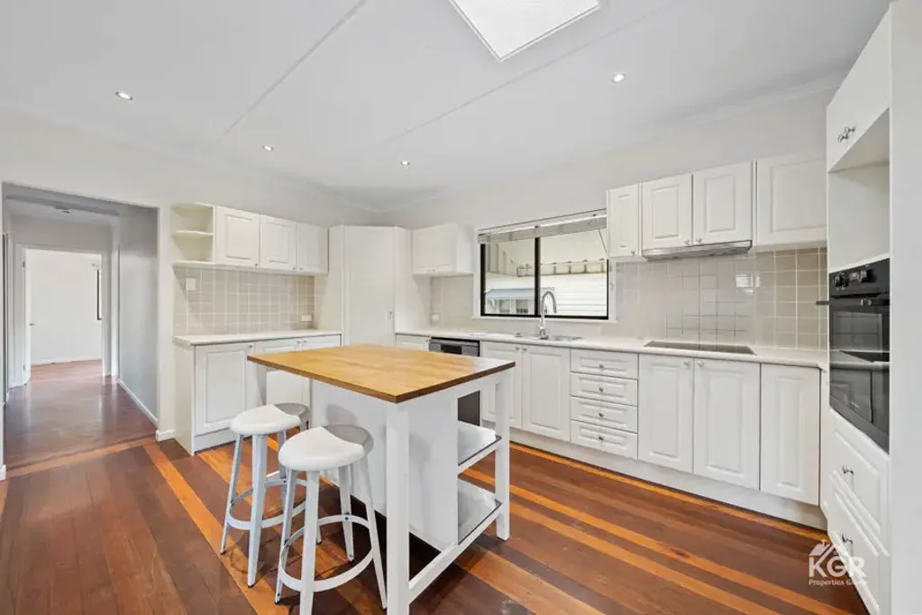 Executive Family Living in the Heart of Upper Mount Gravatt