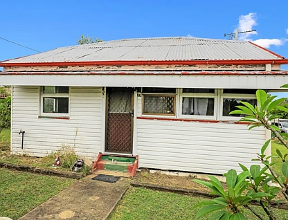 12 Mulgrave Street, Gin Gin, QLD 4671, 2 ਕਮਰੇ, 1 ਬਾਥਰੂਮ, House