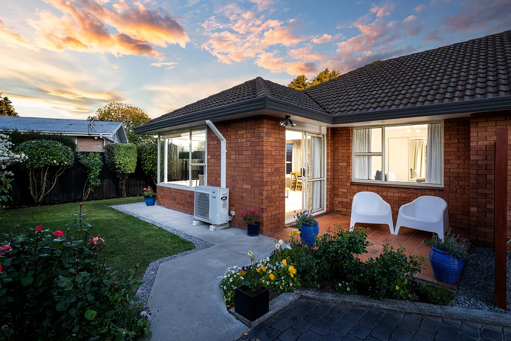 Burnside 2房  Crisp, Clean and Comfortable!