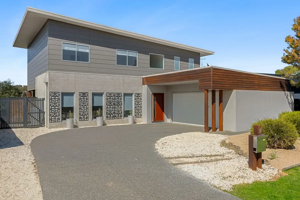 Torquay 4कमरा SOPHISTICATED FAMILY LIVING WITH A GOLF COURSE OUTLOOK