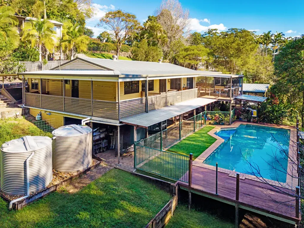 Nambour 4침실 Elevated Family Living on a Private 1,952m² Rainforest Retreat