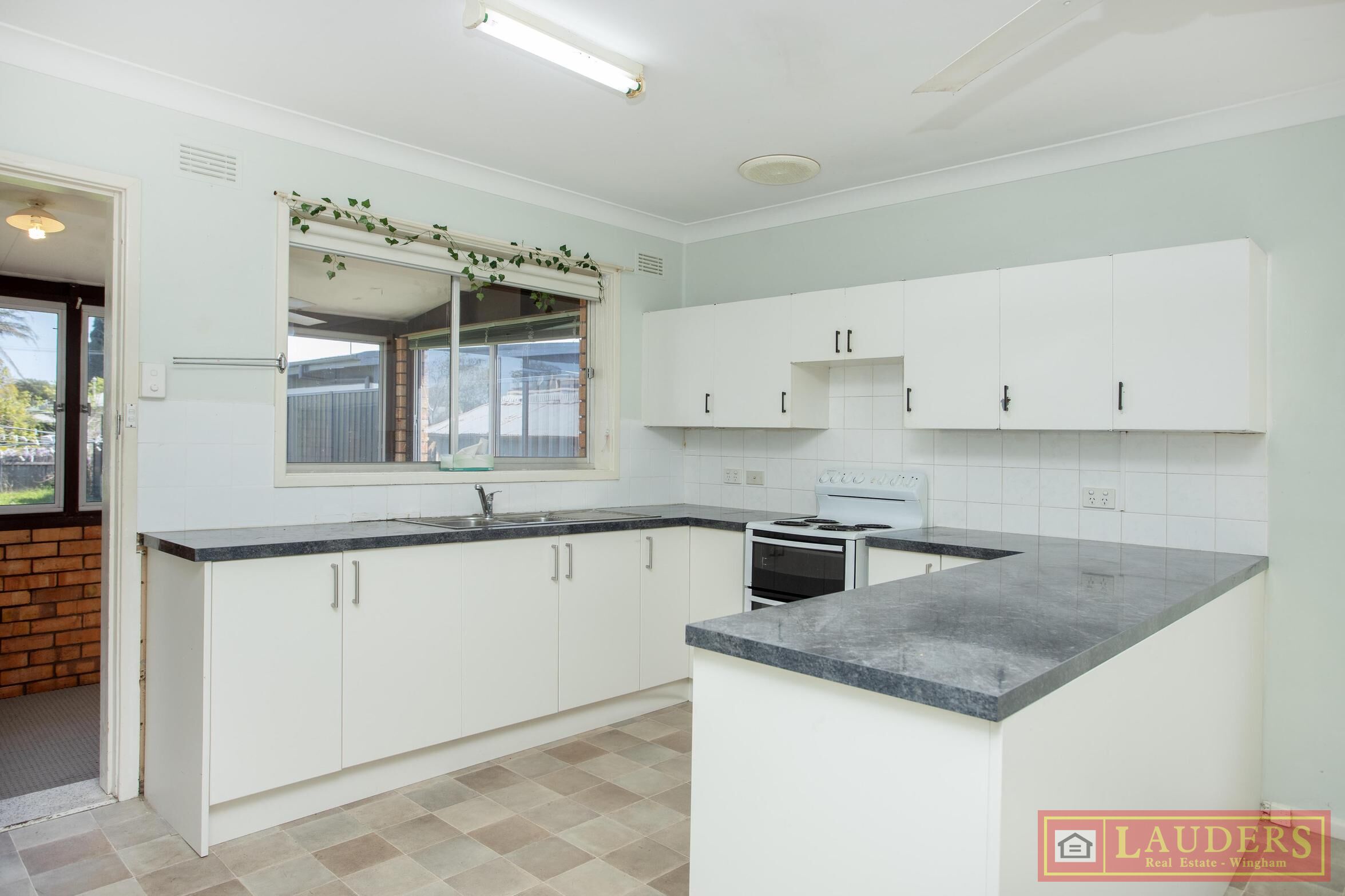 38 OXLEY ST, TAREE NSW 2430, 0房, 0浴, House