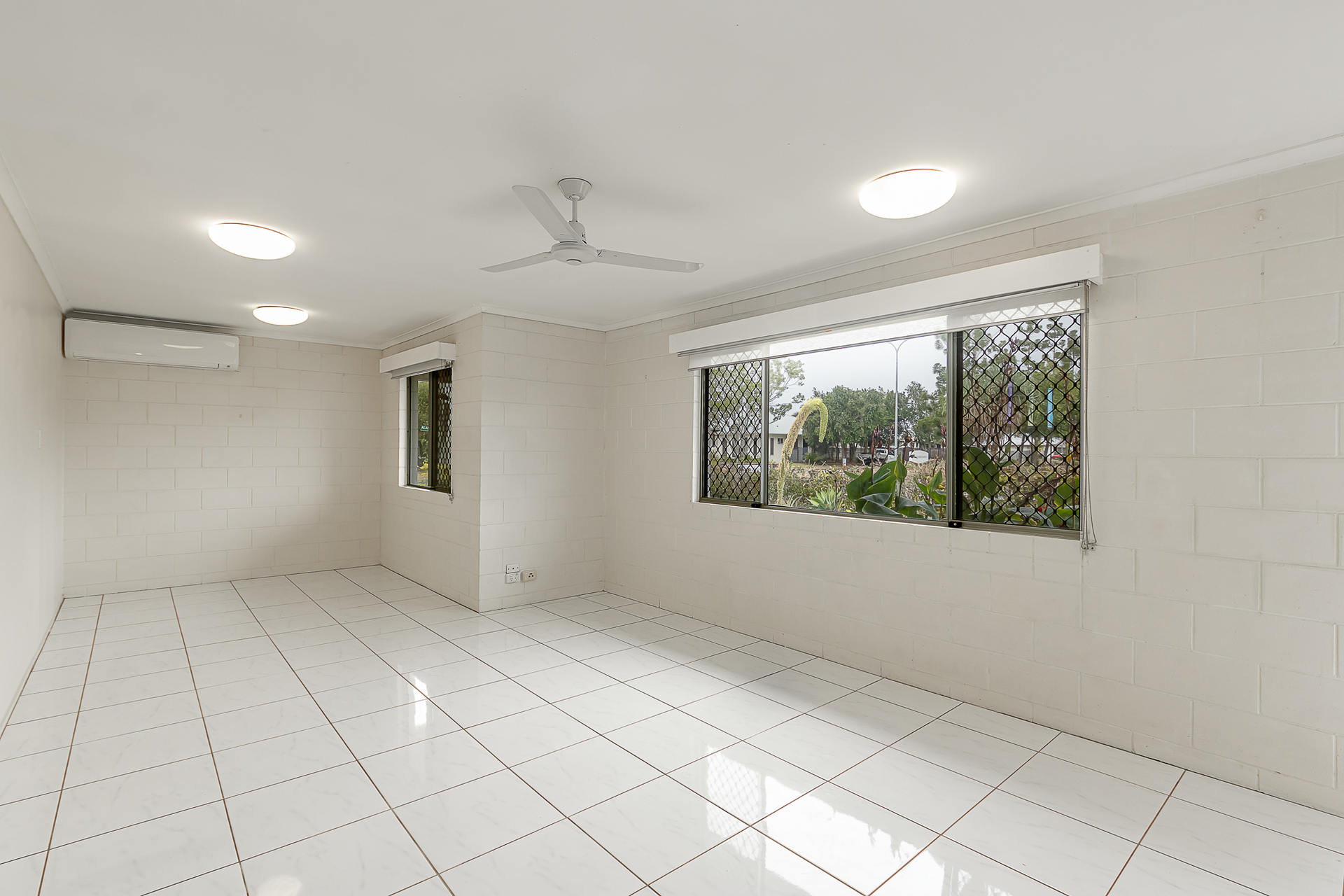 21 DUNLOP ST, KELSO QLD 4815, 0 phòng ngủ, 0 phòng tắm, House