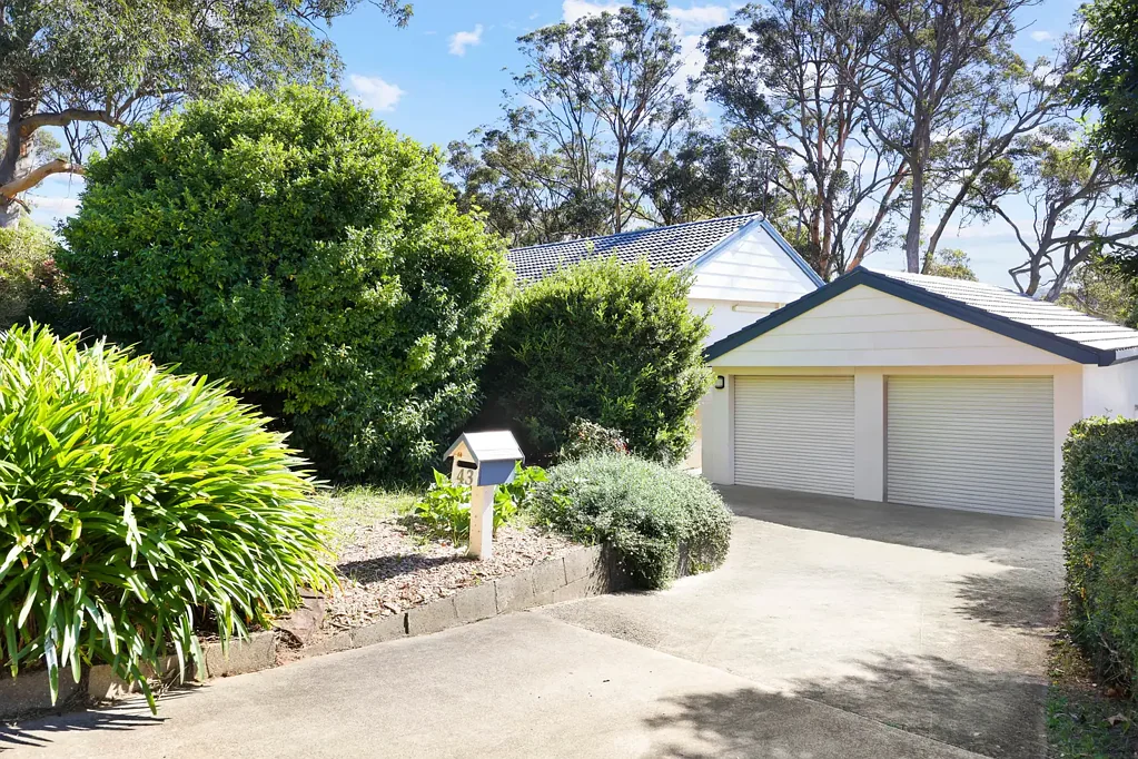 Mittagong 3 Bedroom Charming Home, Elevated with a North Facing Aspect