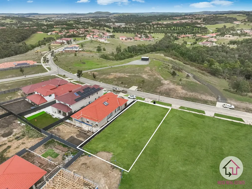 Wallan LARGE "FLAT" BLOCK WITH EXCEPTIONAL VIEWS  - 792 sqm approx.