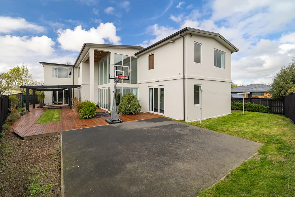 92 Bibiana Street, Aidanfield, Canterbury